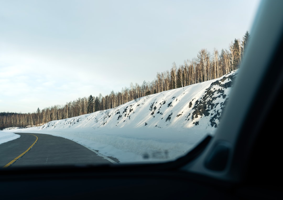 Photo driving on slippery roads